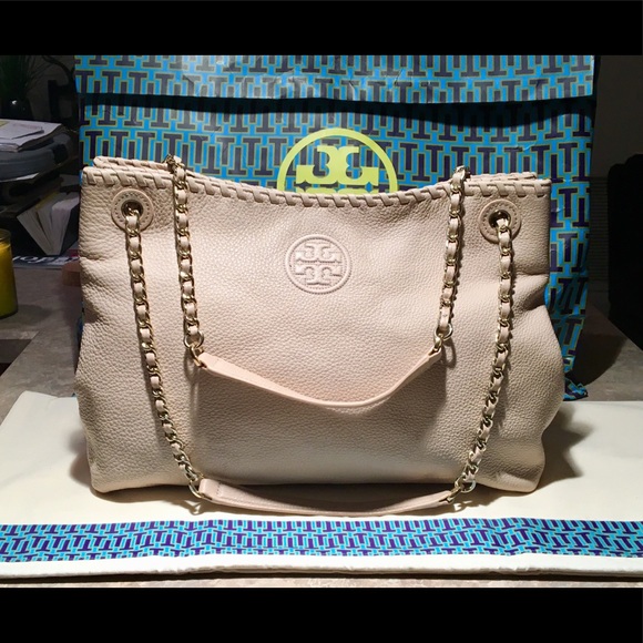 Tory Burch Handbags - Tory Burch Leather Marion Convertible Chain Tote